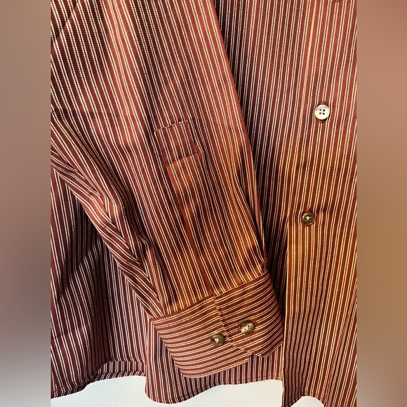 Claiborne Mens Burgundy Striped Shirt in Pristine Condition!! - Picture 2 of 4